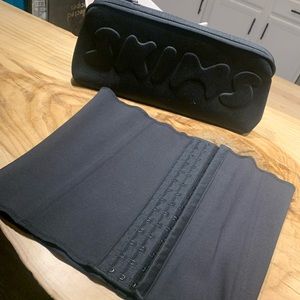 SKIMS Size L Waist Trainer